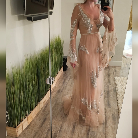 Sandra Mansour Exclusive Aurore wedding dress size 6 size 38 - Picture 2 of 10